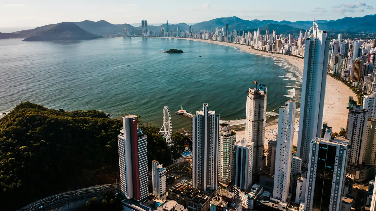 Acompanhantes em Balneário Camboriú: o destino premium do Sul